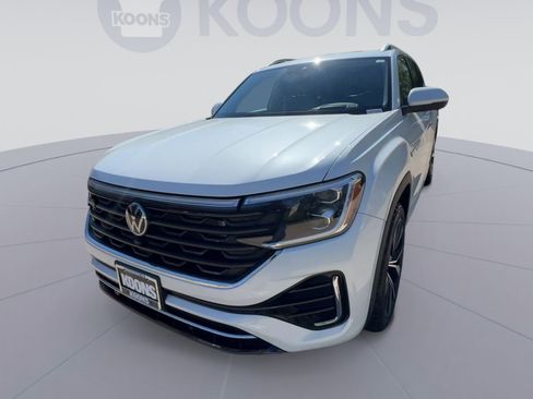 Used 2025 Volkswagen Atlas SEL Premium R-Line image 5