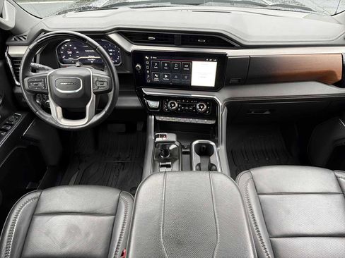 Used 2024 GMC Sierra 1500 Denali image 2