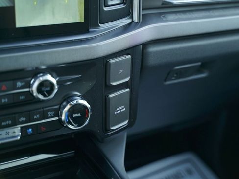 New 2026 Ford F250 Platinum image 18