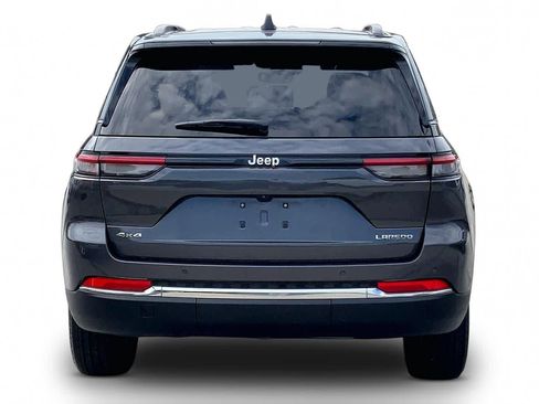 Used 2024 Jeep Grand Cherokee Laredo X AWD/4WD image 4