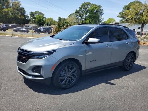 Certified 2024 Chevrolet Equinox RS w/ RS Leather Package image 3