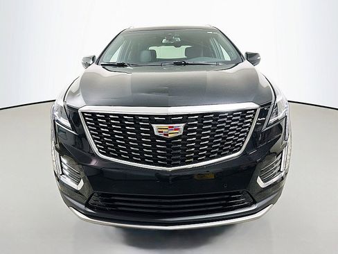 Used 2025 Cadillac XT5 Premium Luxury image 5