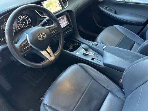 Used 2022 INFINITI QX50 Sensory image 10