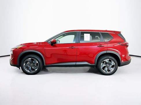 Used 2025 Nissan Rogue SV AWD/4WD image 4