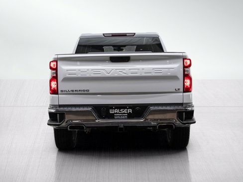 Used 2021 Chevrolet Silverado 1500 LT AWD/4WD image 4