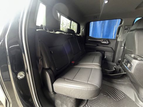 Used 2022 Chevrolet Silverado 1500 LTZ w/ LTZ Convenience Package II AWD/4WD image 12