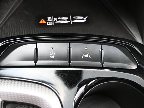 Used 2025 Buick Envista Avenir FWD image 24