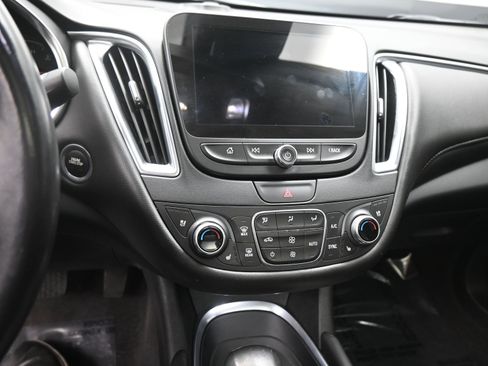 Certified 2021 Chevrolet Malibu Premier image 16