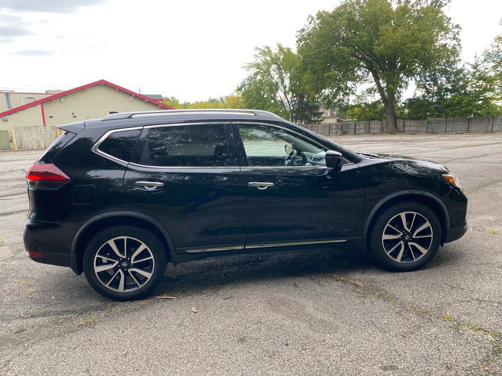 Used 2018 Nissan Rogue SL w/ Premium Package AWD/4WD image 6