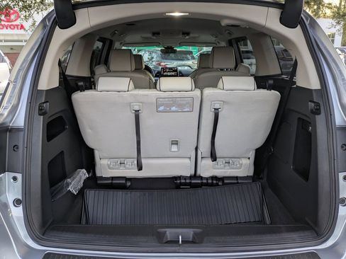 Used 2025 Honda Odyssey Touring image 13