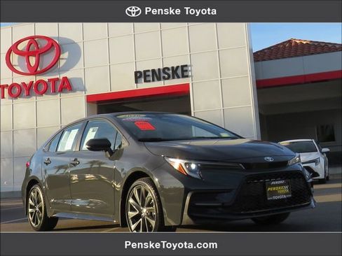 Certified 2026 Toyota Corolla SE image 1