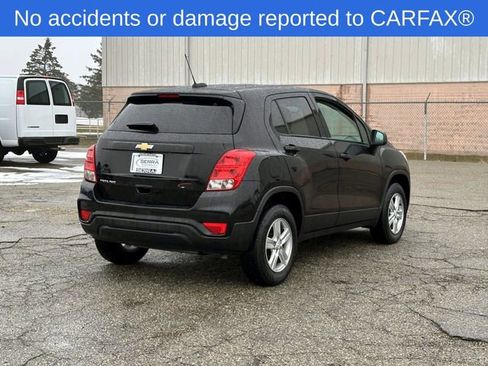 Certified 2022 Chevrolet Trax LS w/ Tint and Cruise Package image 7