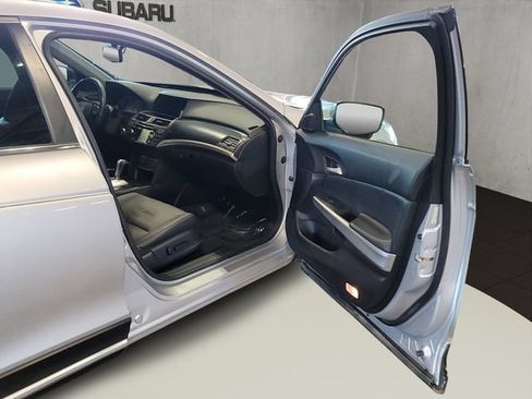 Used 2015 Honda Crosstour EX-L image 39