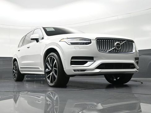 Certified 2024 Volvo XC90 B5 Plus image 34