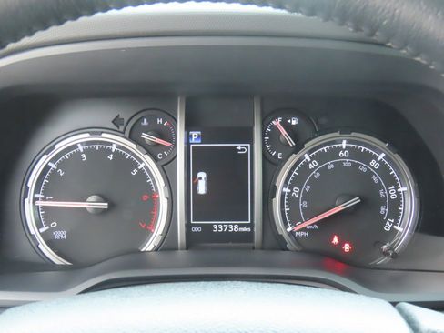 Used 2024 Toyota 4Runner TRD Pro AWD/4WD image 28