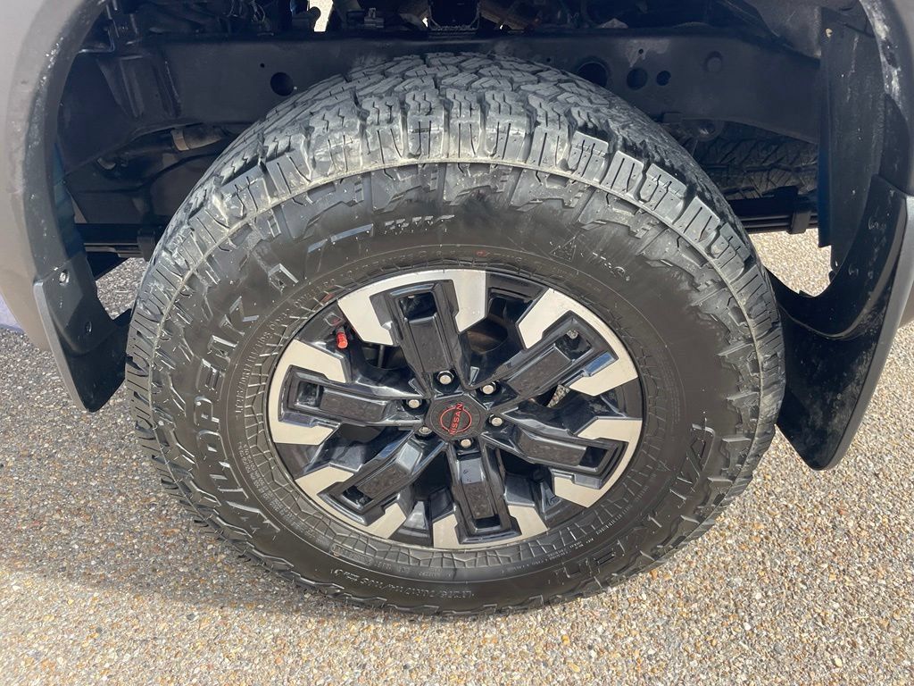 Certified 2024 Nissan Frontier PRO-4X w/ Off-Road Protection Package AWD/4WD image 17