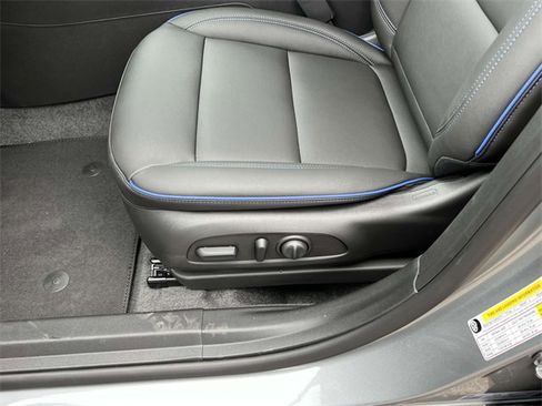 Used 2025 Buick Envista Sport Touring w/ Convenience I Package image 18