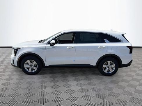 New 2026 Kia Sorento LX FWD image 4