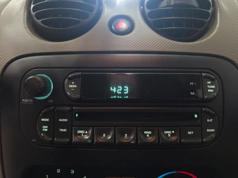 Used 2007 Jeep Liberty Sport AWD/4WD image 16