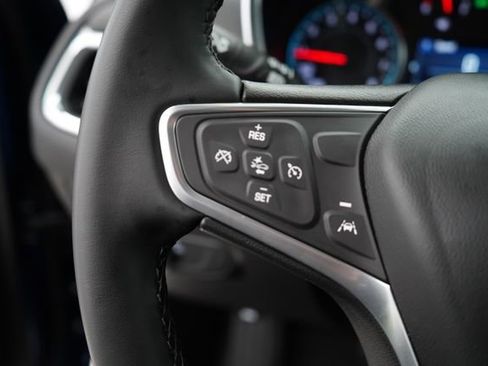 Used 2023 Chevrolet Equinox LT image 18