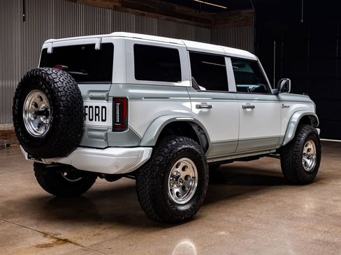 Used 2023 Ford Bronco Heritage Edition AWD/4WD image 9
