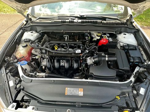 Used 2016 Ford Fusion S image 12