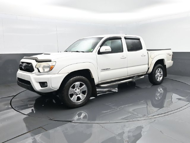 Used 2012 Toyota Tacoma 4x4 Double Cab w/ TRD Sport Pkg image 2