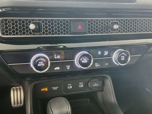 Used 2025 Honda Civic Sport image 23