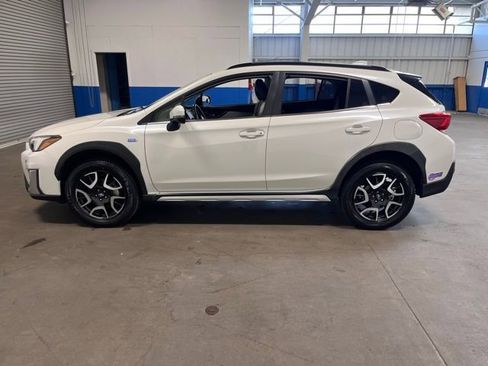 Used 2019 Subaru Crosstrek Hybrid image 6