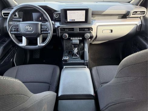 Used 2025 Toyota 4Runner SR5 image 2