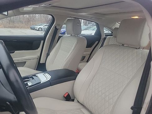 Used 2017 Jaguar XJ L Portfolio image 15