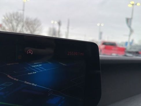 Certified 2025 Ford Expedition Active image 57