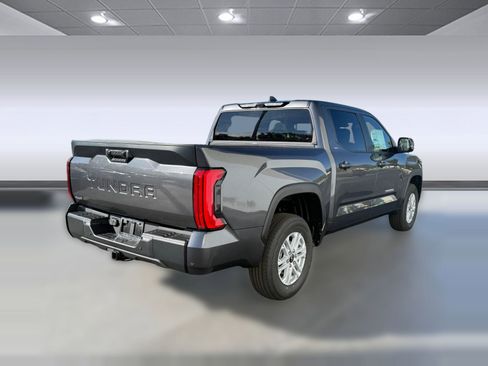 New 2026 Toyota Tundra SR image 10