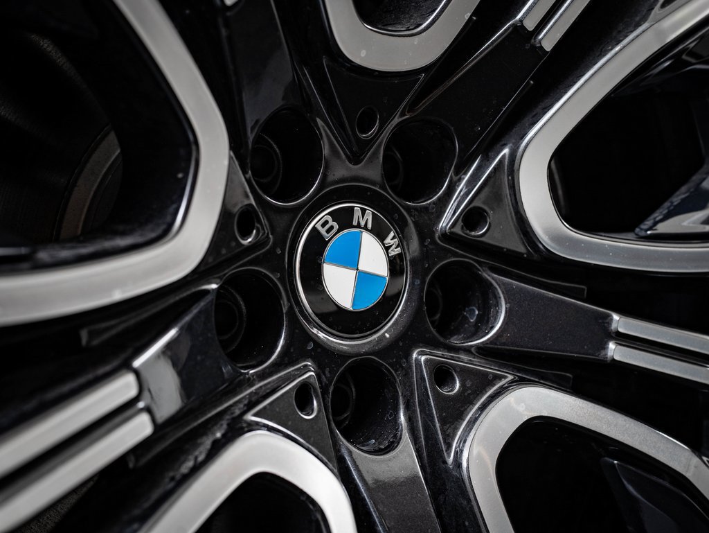 Used 2025 BMW X3 xDrive30i w/ Premium Package AWD/4WD image 8
