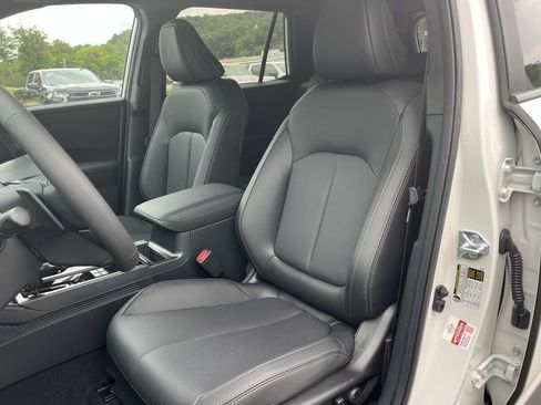 New 2026 Subaru Outback Limited w/ Premium/Limited Package 2 AWD/4WD image 18