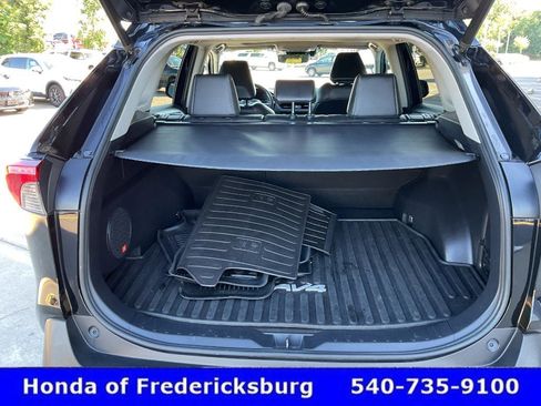 Used 2020 Toyota RAV4 Limited AWD/4WD image 25