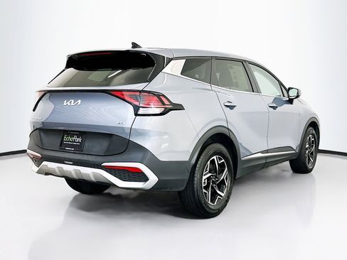 Used 2025 Kia Sportage LX image 9