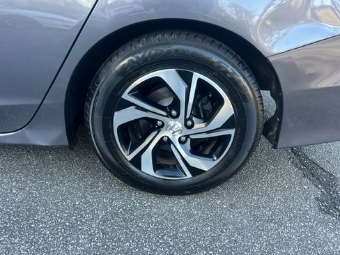 Used 2016 Honda Accord LX image 31