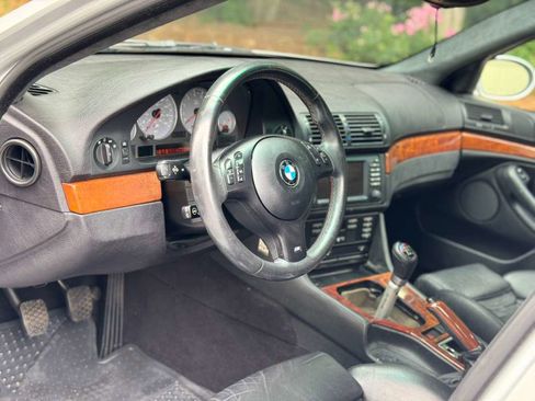 Used 2003 BMW M5 RWD image 23