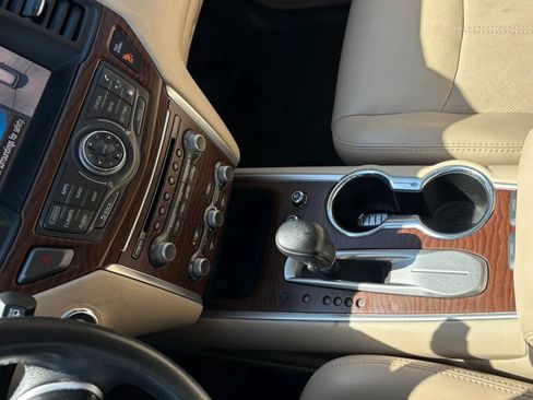 Used 2018 Nissan Pathfinder Platinum FWD image 20