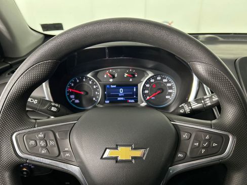 Used 2022 Chevrolet Equinox LT w/ LPO, Floor Liner Package image 13