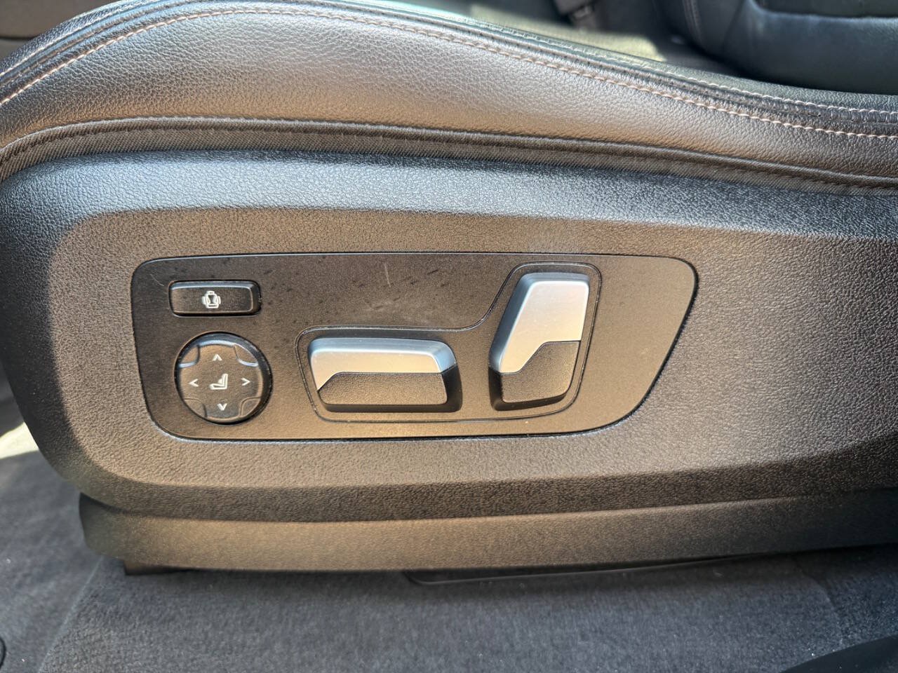 Used 2019 BMW X5 xDrive40i w/ Convenience Package AWD/4WD image 23
