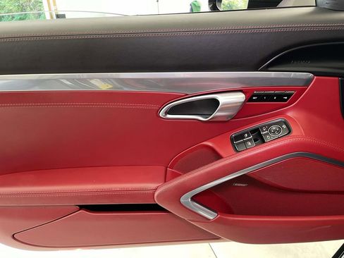 Used 2017 Porsche 911 Turbo image 29