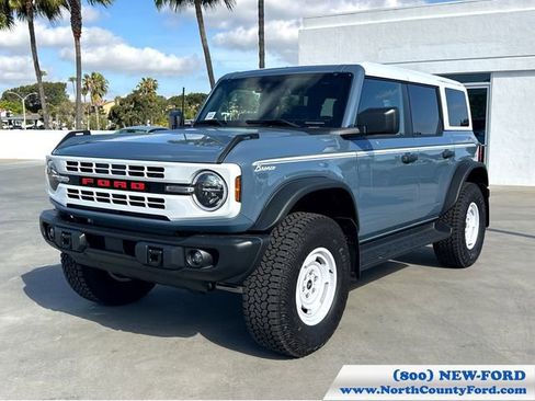 Used 2025 Ford Bronco Heritage Edition AWD/4WD image 1