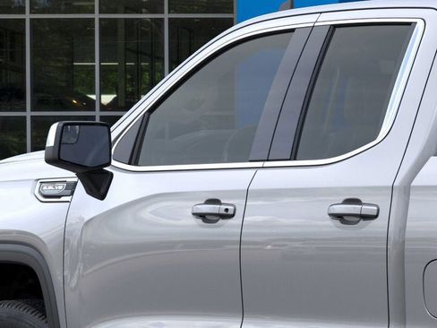 New 2026 GMC Sierra 1500 SLE w/ X31 Off-Road Package image 12