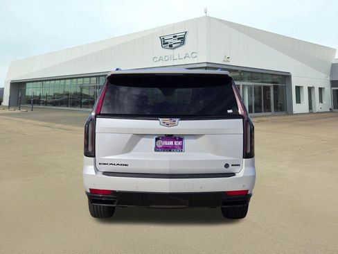 Used 2022 Cadillac Escalade Sport AWD/4WD image 5