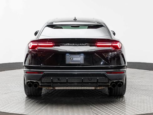 Used 2022 Lamborghini Urus image 5