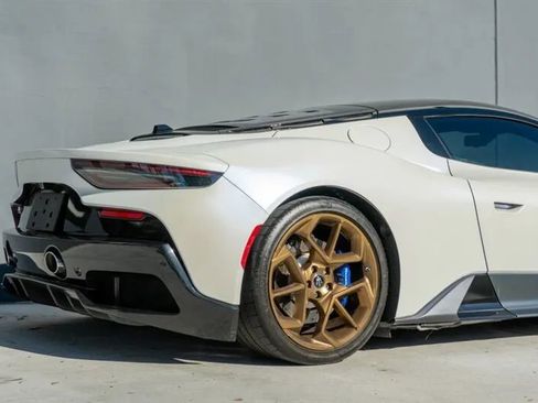 Used 2022 Maserati MC20 Coupe image 41