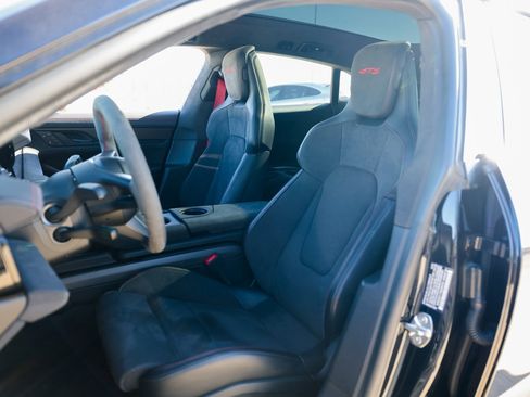 Certified 2024 Porsche Taycan GTS image 5