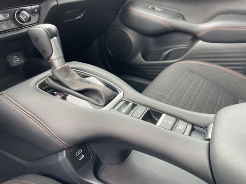 Certified 2025 Honda HR-V Sport image 20